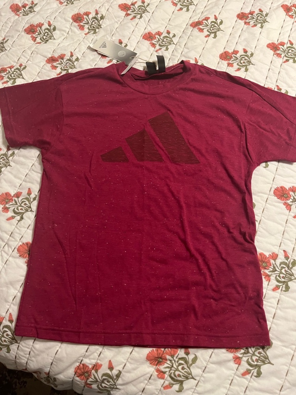 adidas women’s Maroon Logo Short Sleeve Tee size xs